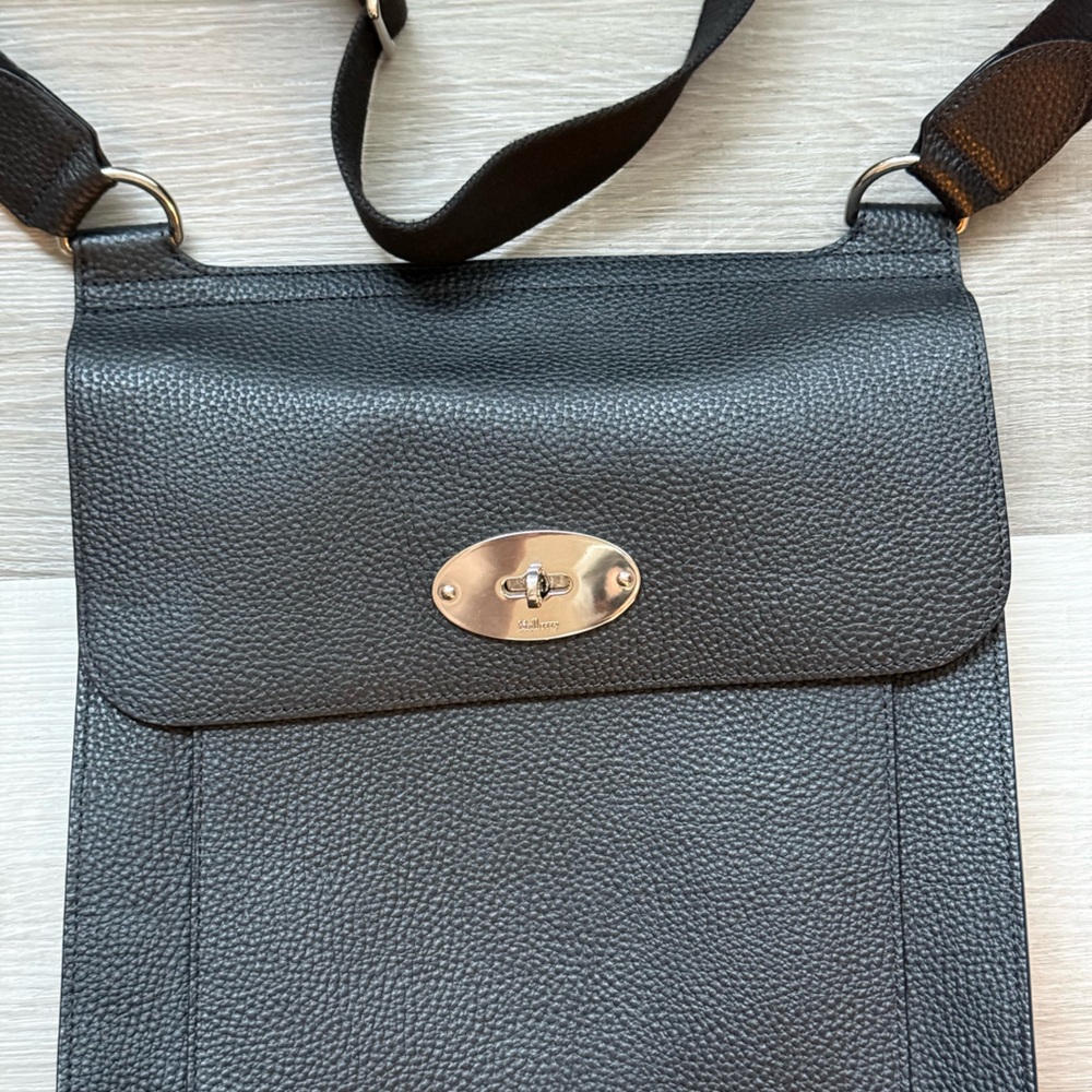Mulberry – Antony Messenger – Black –Authentic– Mint Condition